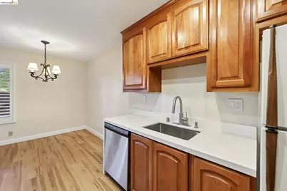 605 Center Ave, Martinez, CA 94553 - Photo 14
