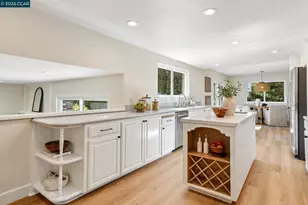 1080 Melissa Ct, Walnut Creek, CA 94598 - Photo 14
