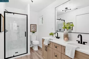 2072 Chalomar Rd, Concord, CA 94518 - Photo 16