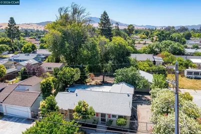 2072 Chalomar Rd, Concord, CA 94518 - Photo 38