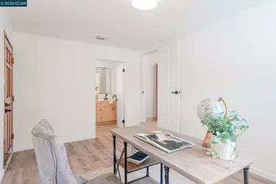 2072 Chalomar Rd, Concord, CA 94518 - Photo 14