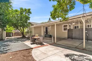2072 Chalomar Rd, Concord, CA 94518 - Photo 26