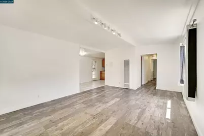 207 Los Altos Pl, American Canyon, CA 94503 - Photo 10