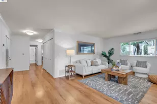 215 Whale Bone Ct, Vallejo, CA 94591 - Photo 2