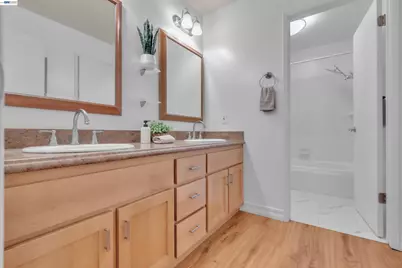 215 Whale Bone Ct, Vallejo, CA 94591 - Photo 14