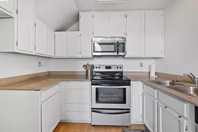 119 Glenwood, Hercules, CA 94547 - Photo 16