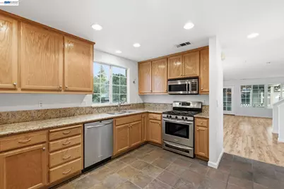 2215 Morningside Ct., Tracy, CA 95376 - Photo 16
