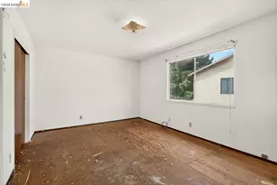 998 Jones St, Berkeley, CA 94710 - Photo 28