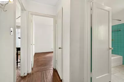 998 Jones Street, Berkeley, CA 94710 - Photo 14