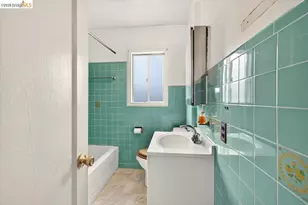 998 Jones St, Berkeley, CA 94710 - Photo 18