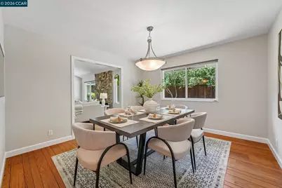 102 Brookfield Dr, Moraga, CA 94556 - Photo 14