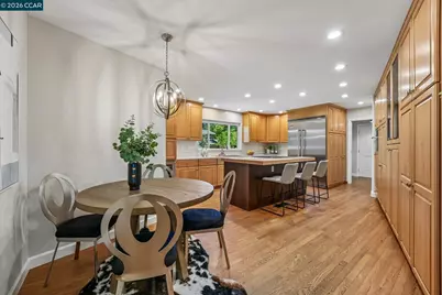 102 Brookfield Dr, Moraga, CA 94556 - Photo 10
