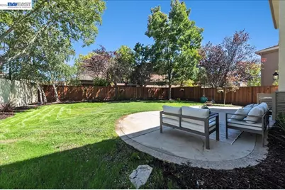 5099 Round Hill Dr, Dublin, CA 94568 - Photo 48