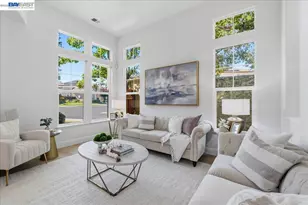 5099 Round Hill Dr, Dublin, CA 94568 - Photo 6