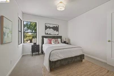1242 Burnett St, Berkeley, CA 94702 - Photo 18
