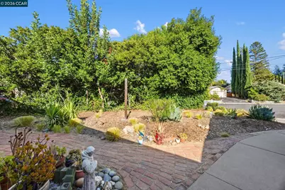 37 Cornell Ct, Pleasant Hill, CA 94523 - Photo 34