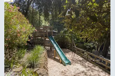 2980 Jordan Rd, Oakland, CA 94602 - Photo 54