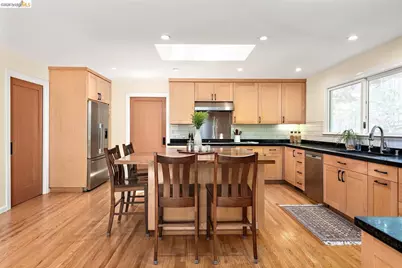 2980 Jordan Rd, Oakland, CA 94602 - Photo 18