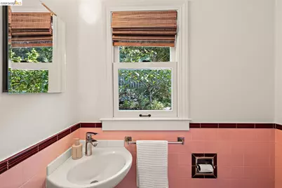 2980 Jordan Rd, Oakland, CA 94602 - Photo 32