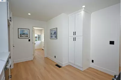 1215 Warren St, Martinez, CA 94553 - Photo 10