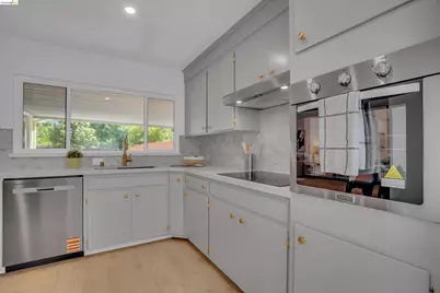 102 Dalma Drive, Mountain View, CA 94041 - Photo 28