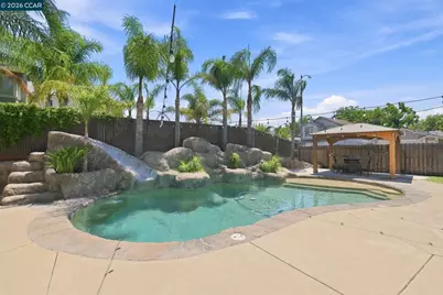 300 Helena Ct, Oakley, CA 94561 - Photo 34