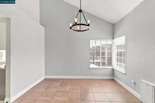 300 Helena Ct, Oakley, CA 94561 - Photo 10