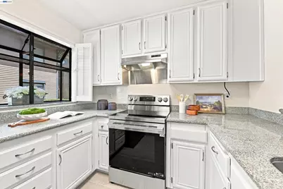 6001 Joaquin Murieta Ave #C, Newark, CA 94560 - Photo 10
