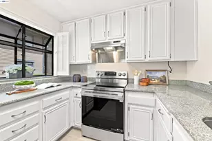 6001 Joaquin Murieta Ave, Newark, CA 94560 - Photo 10