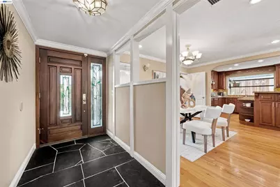 11055 La Paloma Drive, Cupertino, CA 95014 - Photo 2