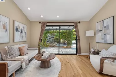 11055 La Paloma Drive, Cupertino, CA 95014 - Photo 10