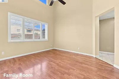 1647 Green Springs Ct, Tracy, CA 95377 - Photo 12