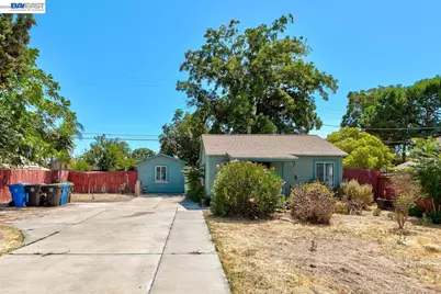 322 Poplar Ave, Manteca, CA 95336 - Photo 4