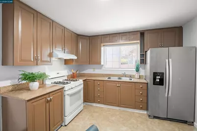 339 S 29th St, Richmond, CA 94804 - Photo 8