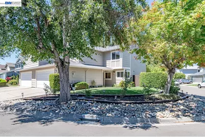2105 Armstrong Dr, Pleasanton, CA 94588 - Photo 2