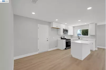 587 Somoa Lane, Lathrop, CA 95330 - Photo 14