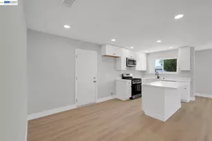 587 Somoa Ln, Lathrop, CA 95330 - Photo 14