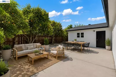587 Somoa Lane, Lathrop, CA 95330 - Photo 34