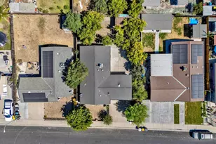587 Somoa Ln, Lathrop, CA 95330 - Photo 40