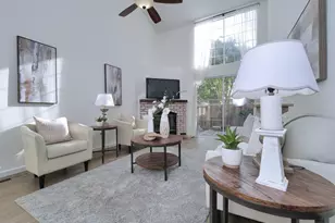 7445 Rolling Hills Cir, Dublin, CA 94568 - Photo 12