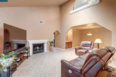 209 Cedar Rock Cir, Sacramento, CA 95823 - Photo 6