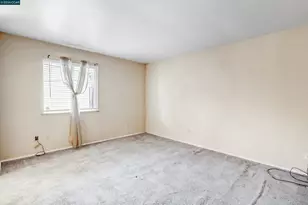 209 Cedar Rock Cir, Sacramento, CA 95823 - Photo 18