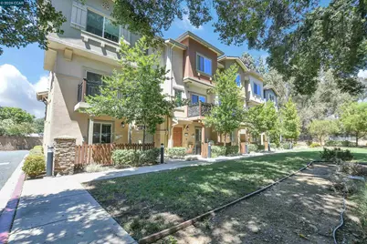 1260 Detroit Ave #4, Concord, CA 94520 - Photo 30