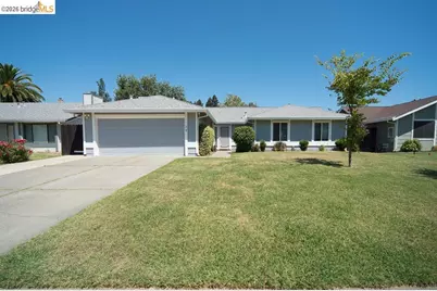 39 Stanislaus Cir, Sacramento, CA 95831 - Photo 1