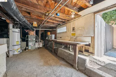 214 Mandalay Rd, Oakland, CA 94618 - Photo 50