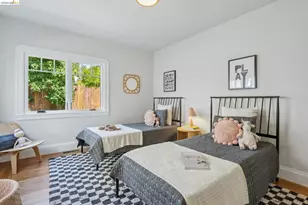 214 Mandalay Rd, Oakland, CA 94618 - Photo 36