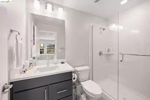 2825 Crusader St, Alameda, CA 94501 - Photo 36