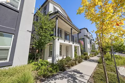 2825 Crusader St, Alameda, CA 94501 - Photo 8