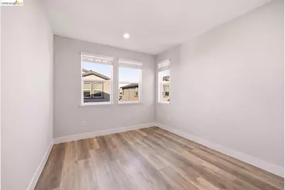 2825 Crusader St, Alameda, CA 94501 - Photo 26