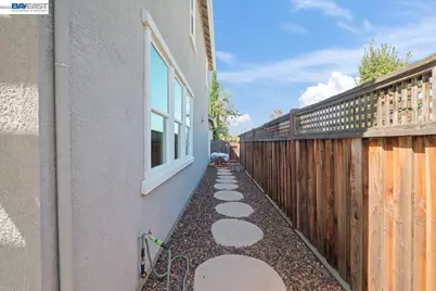 1814 Balsam Ct, Lathrop, CA 95330 - Photo 62